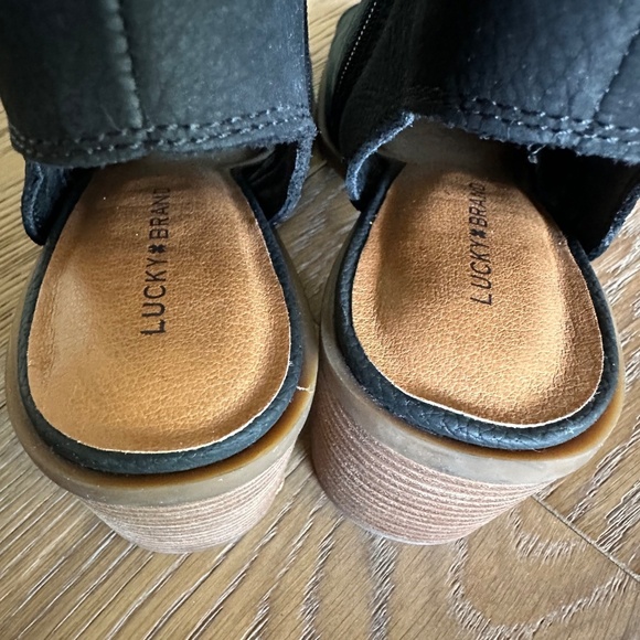 LUCKY BRAND Tovinna Block Heel Sandal In Black - Picture 7 of 12